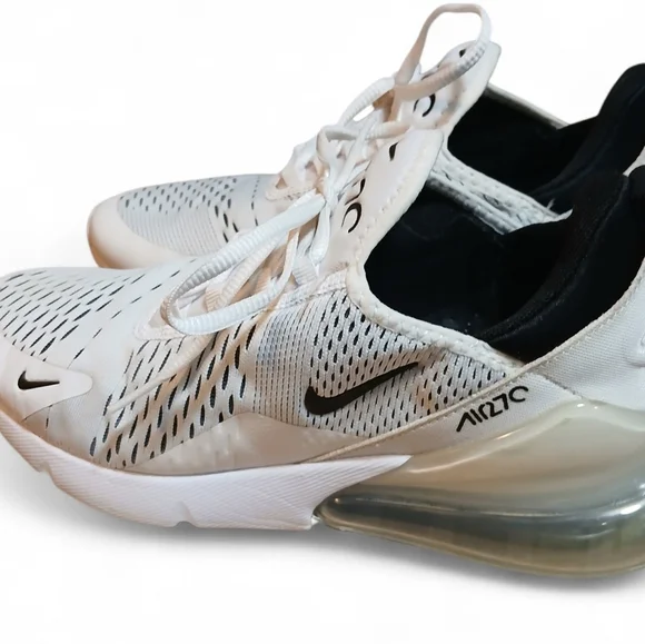 Nike Air 270 Women's Size 9 White and Black Athletic Sneakers - Picture 7 of 11